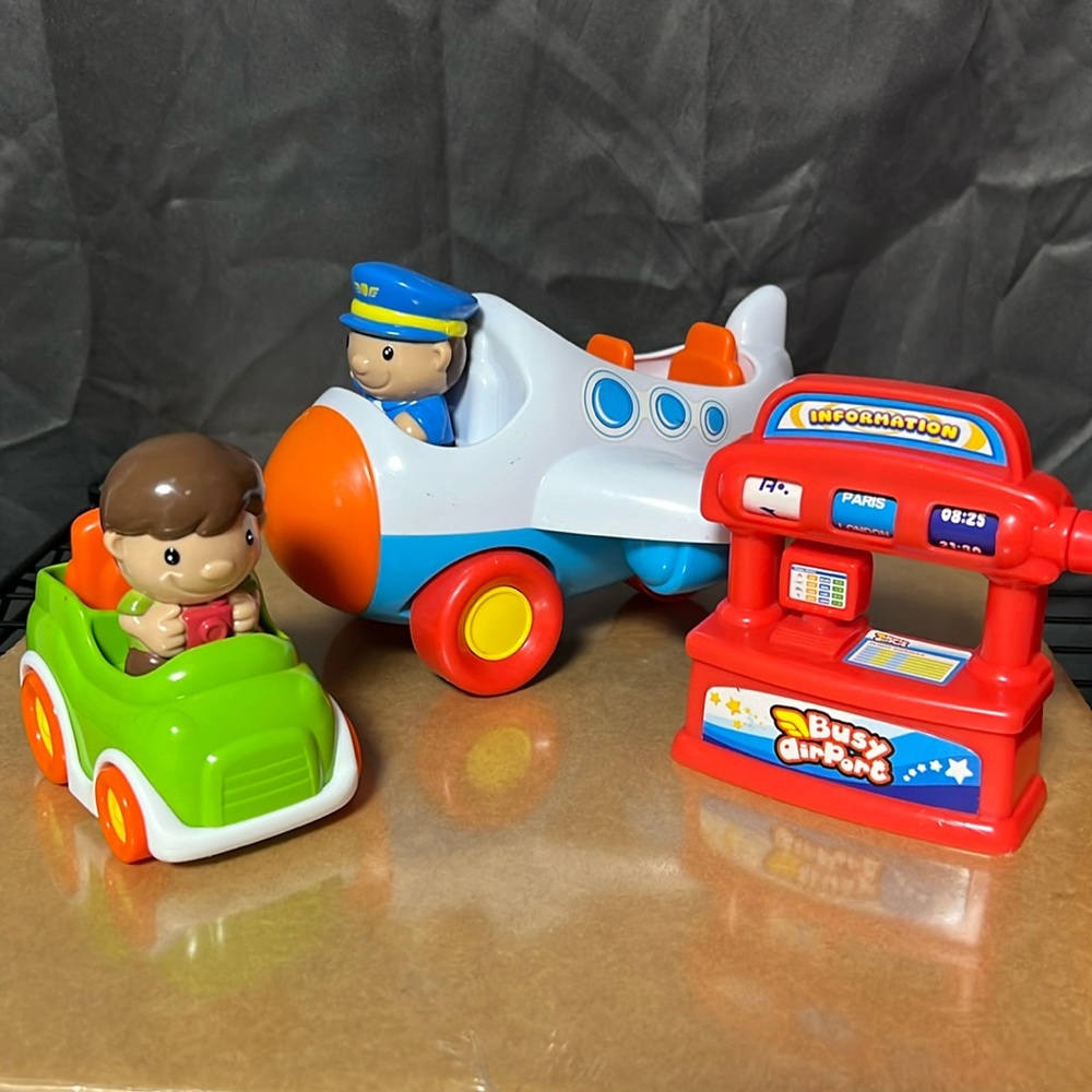 Keenway Mega City Busy Airport Toddler Toy Set 6 Pc Pilot Airplane Car Plastic